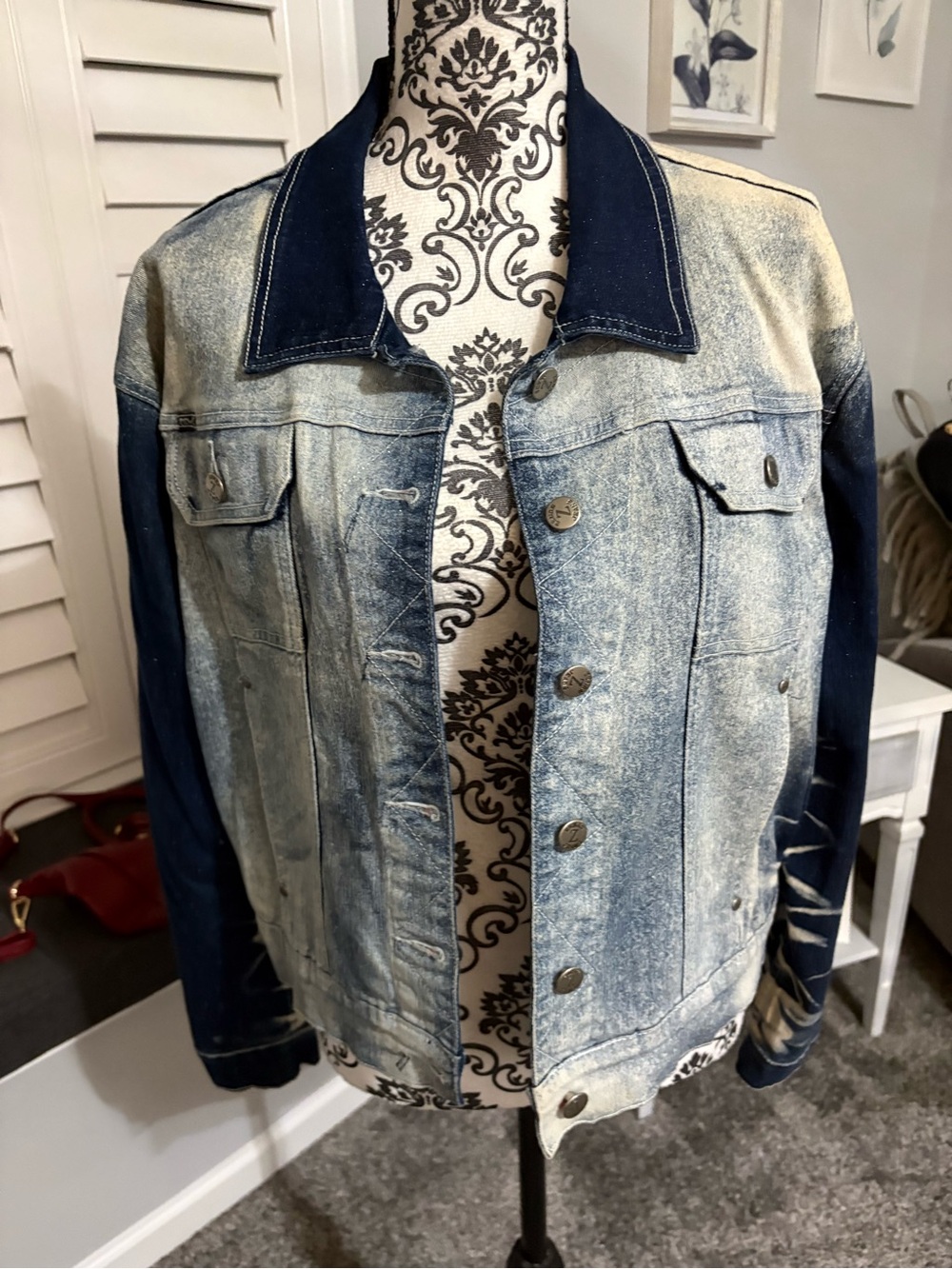 NWOT Two-Tone Blue Washed Denim Jacket